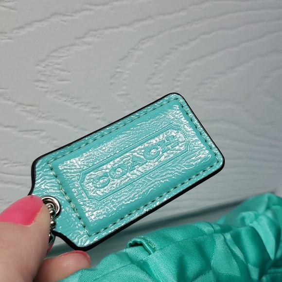 COACH - Picture 4 of 8